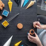 Motive pentru care creatorii de conținut devin fondatori de microbranduri