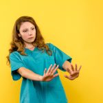 De ce ignorarea simptomelor nu este un semn de putere