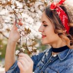 Cum te îmbraci elegant în zilele capricioase de primăvară